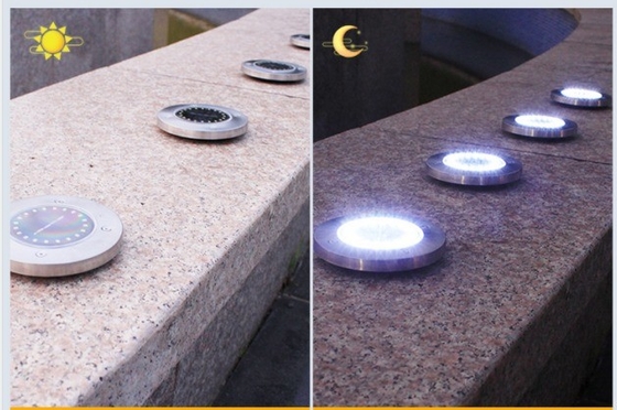 Outdoor Landscape Solar Lawn Light with 4w Lamp Power and High Lumens Output Design