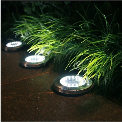Outdoor Landscape Solar Lawn Light with 4w Lamp Power and High Lumens Output Design