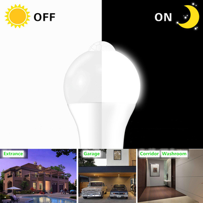 Automatic Light Lamp LED Bulb with PIR Motion Sensor and 80 Ra Color Rendering Index