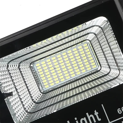 40w 60w 100w 200w Solar Spot Flood Light High Lumens and IP67 Waterproof for Garden