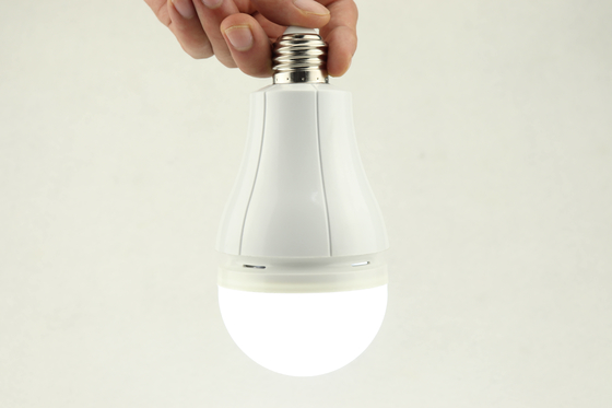 Rechargeable Led Bulb And Emergency Bulb Energy Saving Intelligent Emergency Light